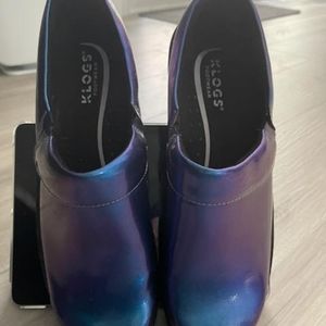 Patent leather nursing shoes